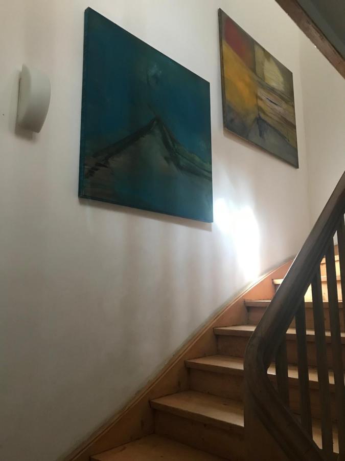 Charmante Altbau-Dg-Wohnung Мюнхен Екстериор снимка